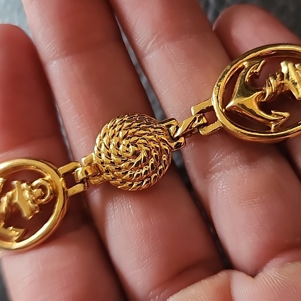 VTG Avon Gold Anchor Bracelet